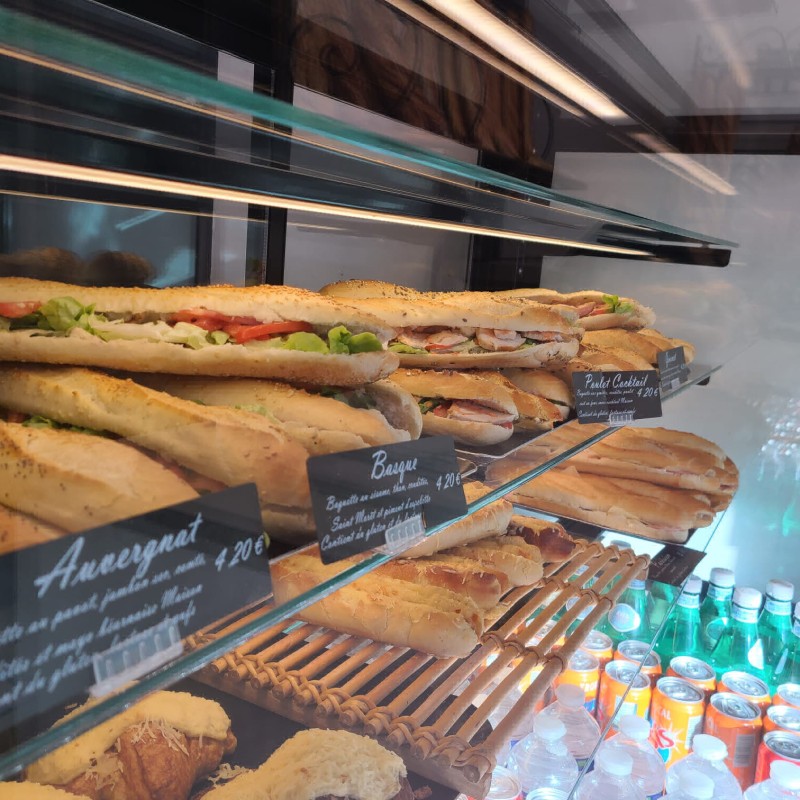 Boulangerie pour acheter des sandwichs frais et faits maison
